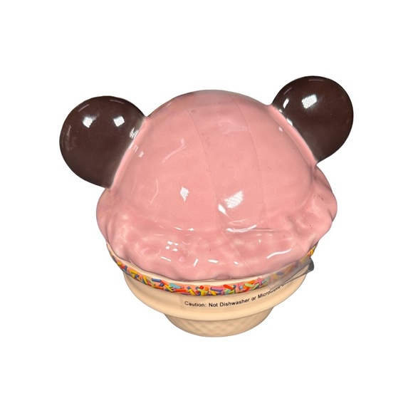 Disney Dining 22 Disney Parks Disneys Beach Club Resort Mickey Ice